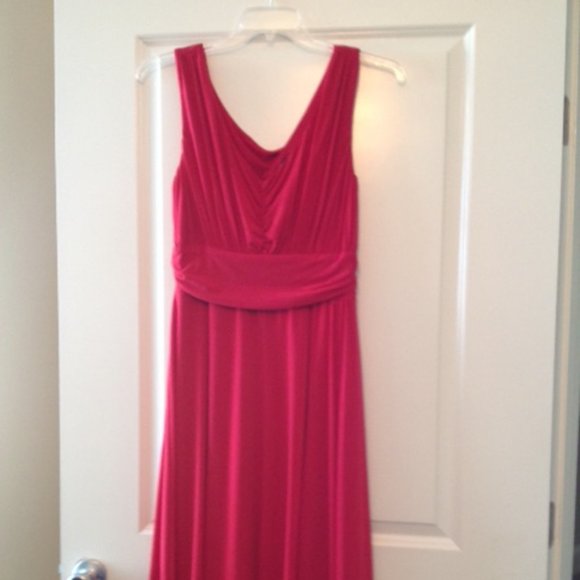 RED PARTY DRESS WITH RUNCHED WAISTBAND - SIZE 12 - Picture 1 of 4